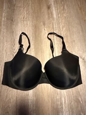 Warner's Black Smooth Molded Bra